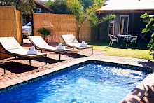 Pool im Klein Windhoek Guesthouse lädt zur Entspannung ein