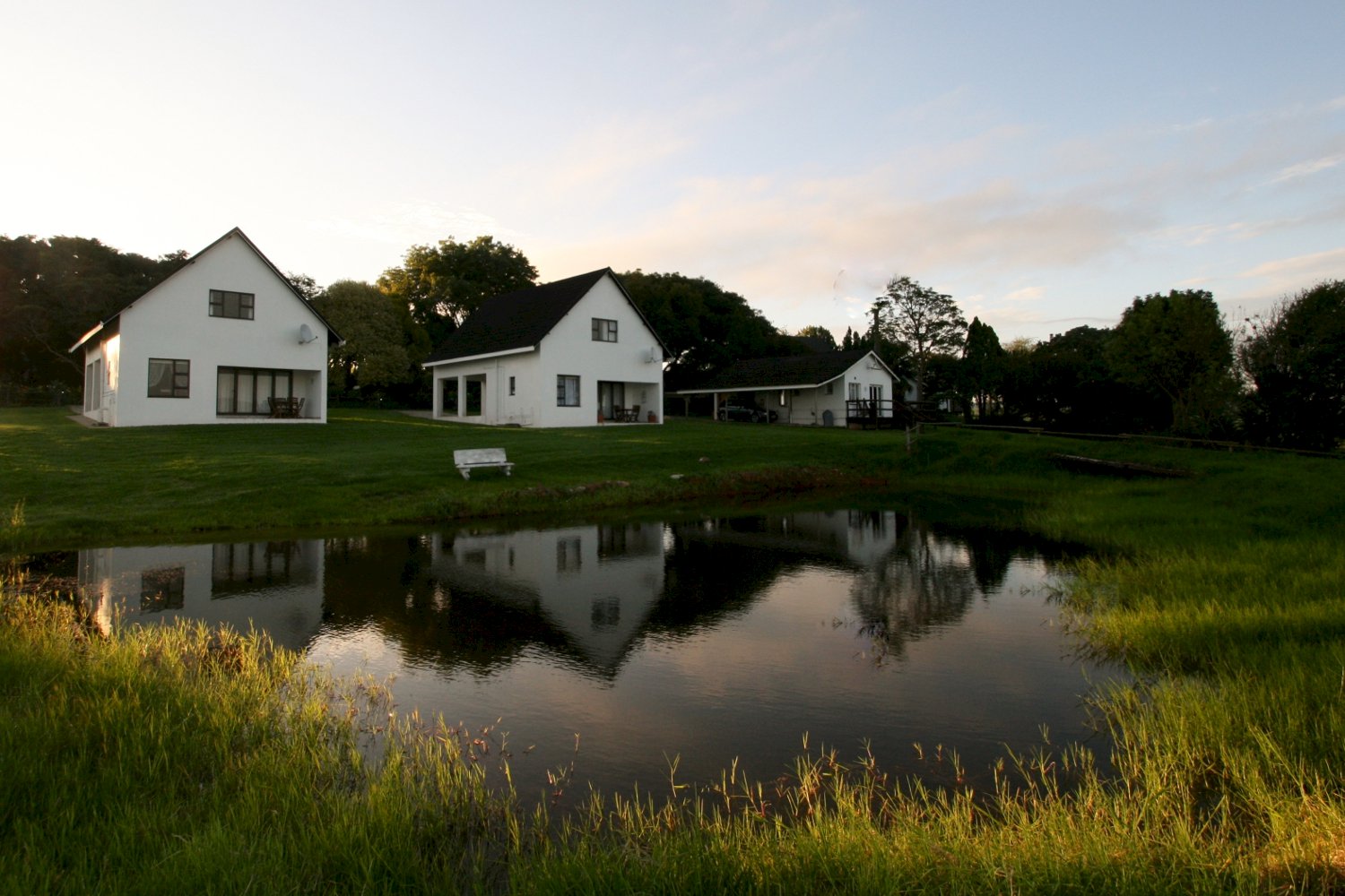 dusk-to-dawn-farm-guesthouse-akwaba-afrika-reisen