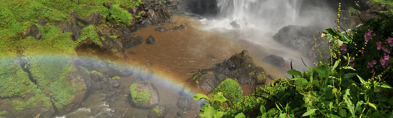 Rafiki Lodge - Blick auf Sipi Falls