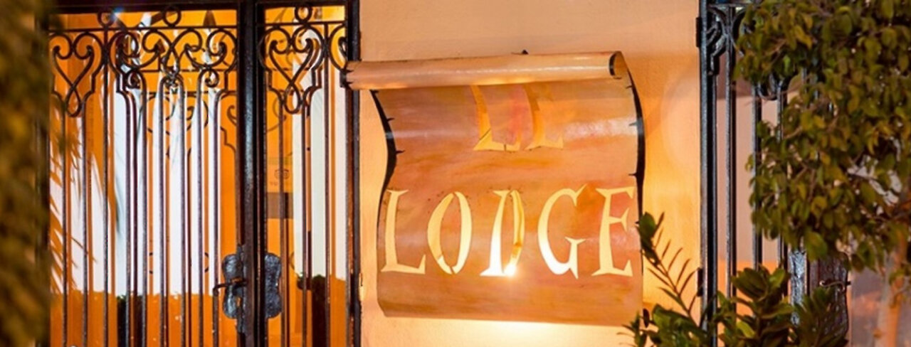 Eingang der Lodge des Almadies