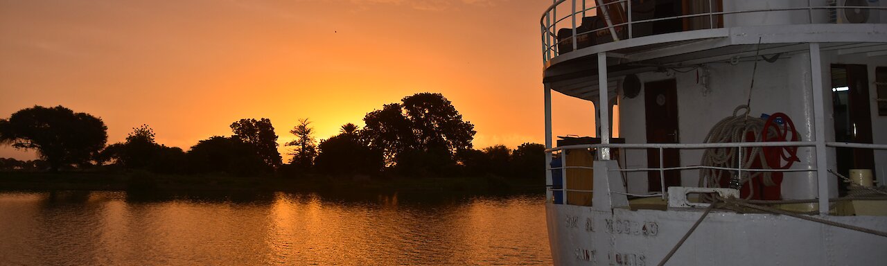 Sonnenuntergang auf dem Schiff