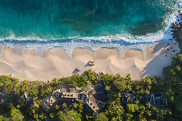 Luftaufnahme-Strand-Mahe-Seychellen