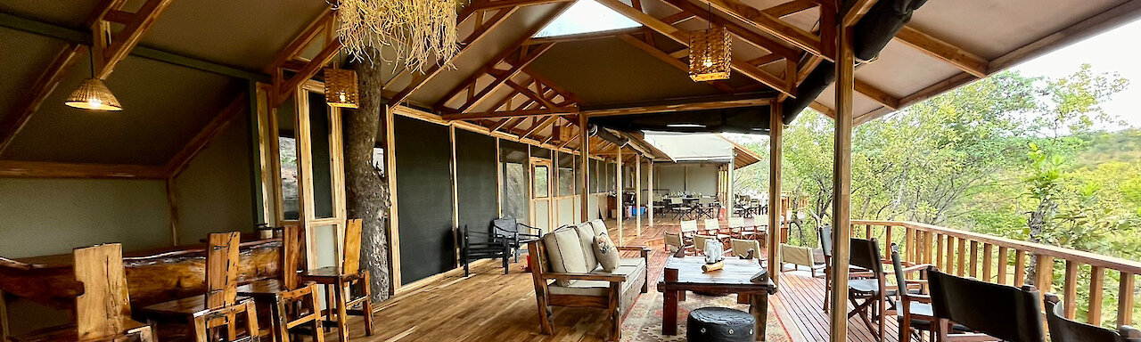 Tansania Tarangire View Camp Terrasse Lounge mit Sitzgelegenheiten