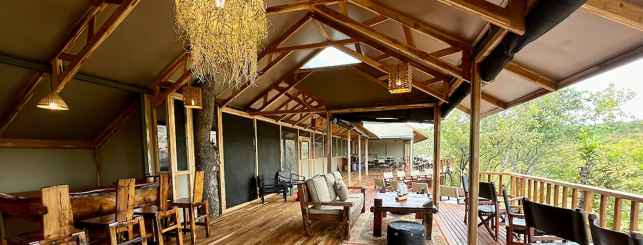 Tansania Tarangire View Camp Terrasse Lounge mit Sitzgelegenheiten