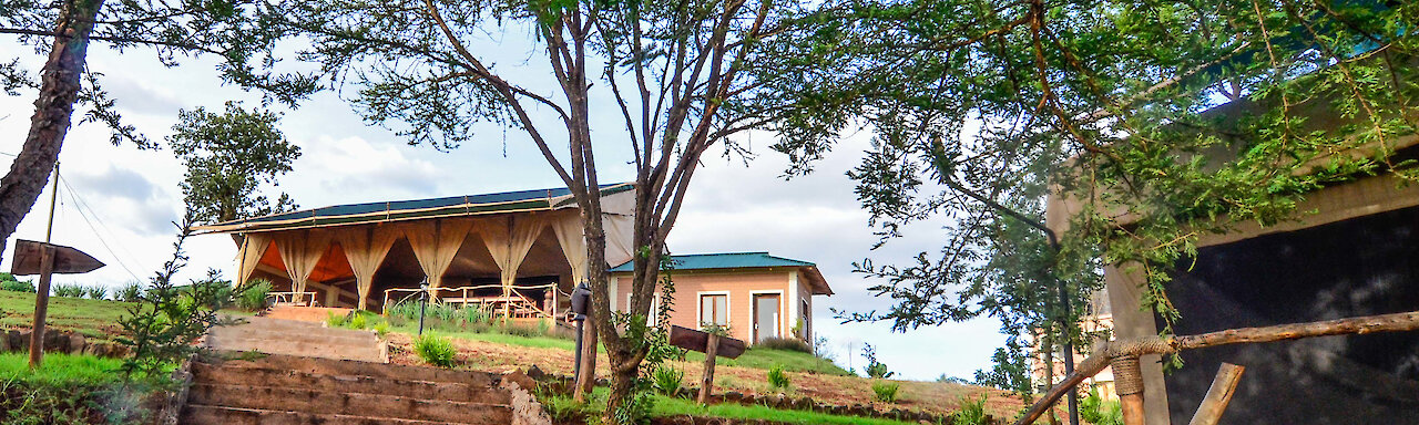 Außenansicht des Pembeni Rhotias