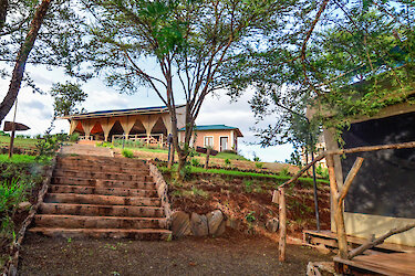 Außenansicht des Pembeni Rhotias