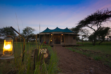 Das Narudi Tented Camp von außen