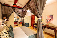 stilvoll eingerichtete Gästezimmer