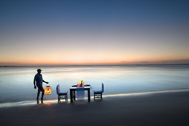 Rio Azul Lodge Strand Dinner