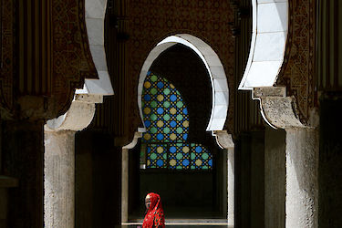 Frau in einer Moschee
