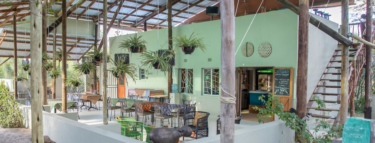 Die Terasse des Boteti River Camps