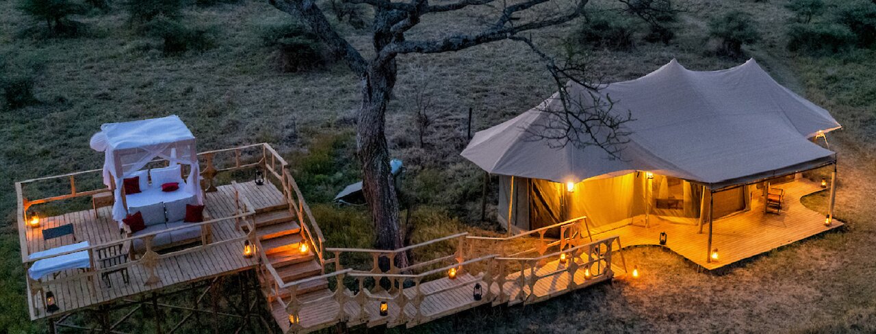 Olmara Camp am Abend im Serengeti-Nationalpark