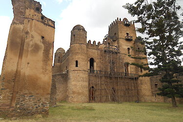 Tag 3: Besuch der Awra Amba Gemeinde und Erkundung der mittelalterlichen Stadt Gondar