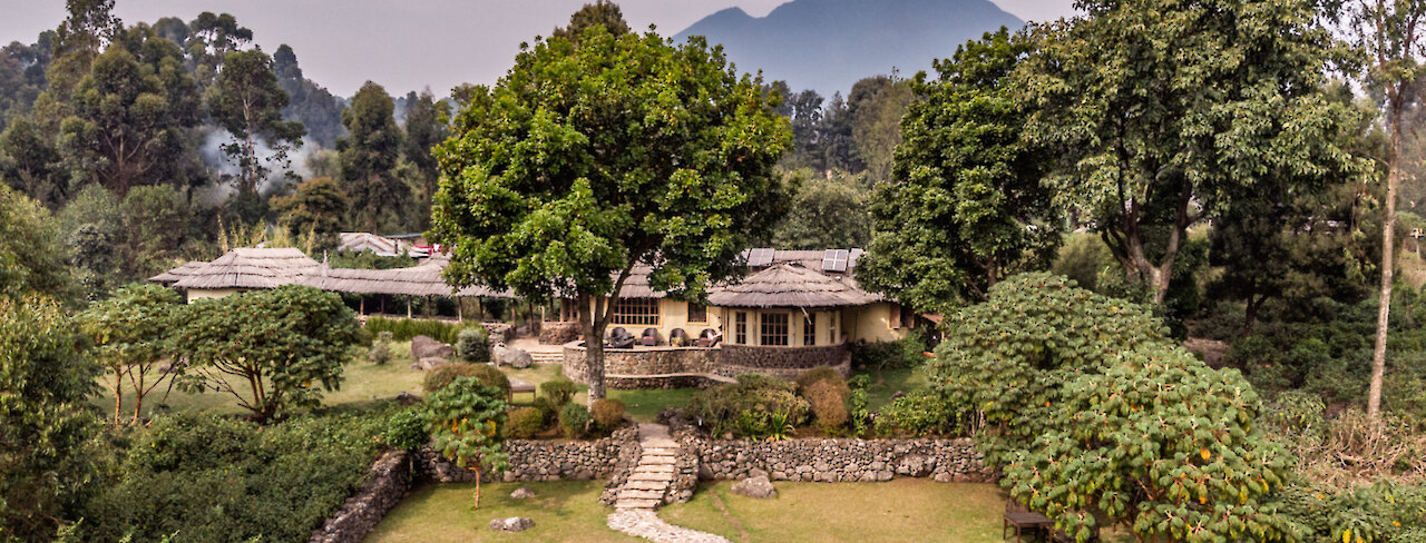 Luftaufnahme der Mount Gahinga Lodge