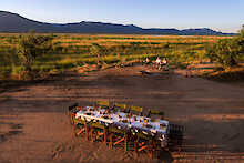 Essen in der Natur im John´s Camp