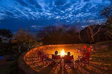 Lagerfeuer bei der Pumulani Lodge