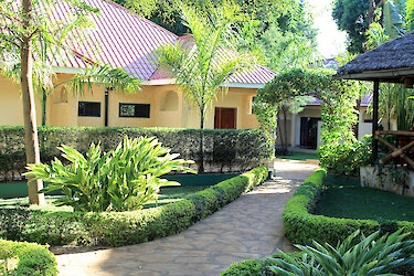 Garten Weg der Chanya Lodge