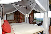 Waterberg Plateau Lodge Schlafzimmer mit Doppelbett