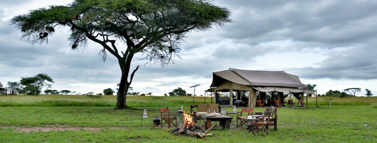 Außenansicht auf das Pumzika Luxury Safari Camp