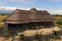 Kasenyi Safari Camp Haupthaus Blick auf Terrasse