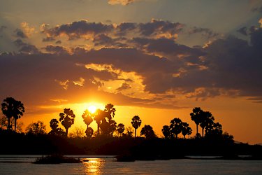 Sonnenuntergang über dem Rufiji-Fluss