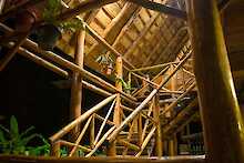 Kibale Forest Camp Treppe zum Restaurant