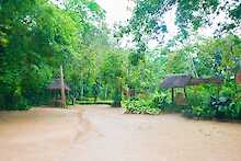 Kibale Forest Camp Einfahrt