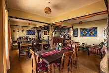 Restaurant und Bar der Rafiki Lodge