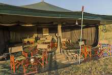 Ausstattung Restaurant im Serengeti View Camp