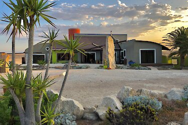 Blick auf die desert Breeze Lodge Unterkunft im Herzen von der Wüste Namib