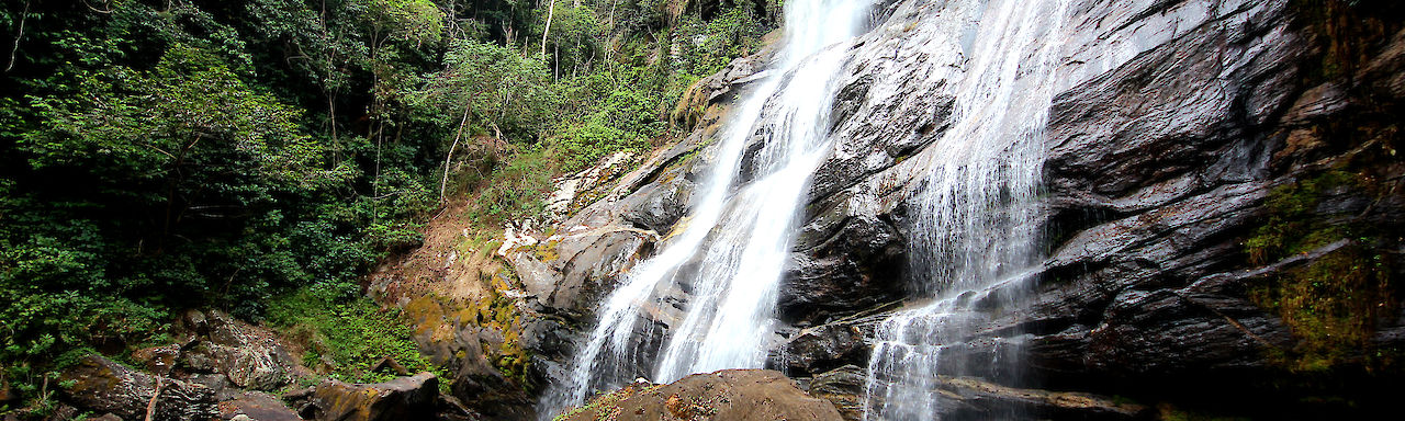 Sanje Wasserfall im Udzungwa Bergregenwald