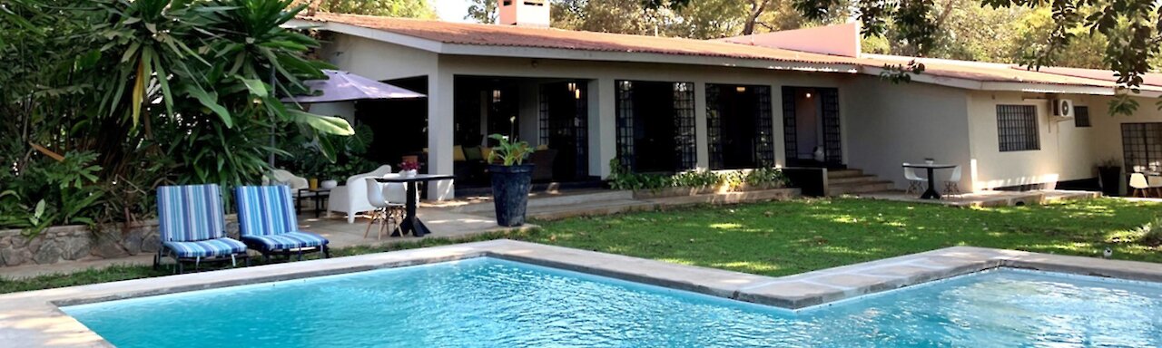 Mitengo House