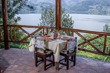 Blick auf den Lake Mulehe von der Terrasse