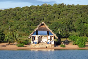 Tanganyika Lake Shore Lodge Chalet. Tansania