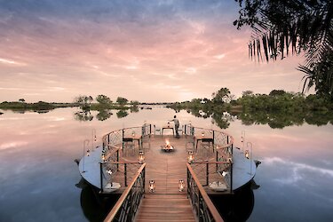 Thorntree River Lodge schwimmendes Deck auf Sambesi