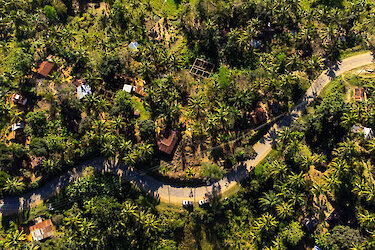 Straße in den Ulugurubergen