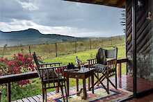Private Terrasse in der Lake Nakuru Sopa Lodge