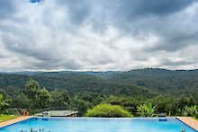 Ngorongoro Coffee Lodge Pool mit Ausblick