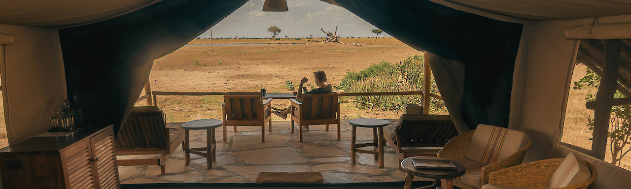 Satao Camp Blick aus dem Suite Tent im Tsavo-East-Nationalpark in Kenia