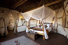 Doppelzimmer mit Moskitonetz im Elerai Camp