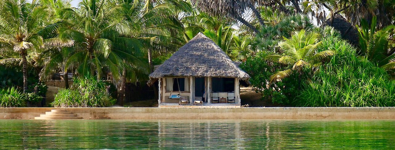 Manda Bay Resort