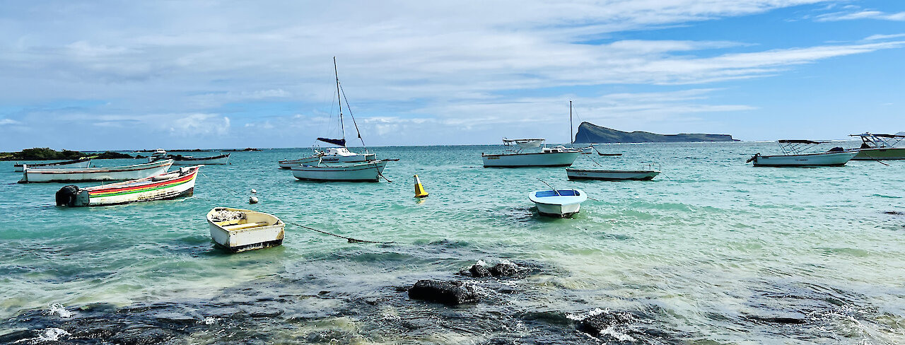 Boote im Meer