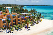 Luftaufnahme Hotel am Strand