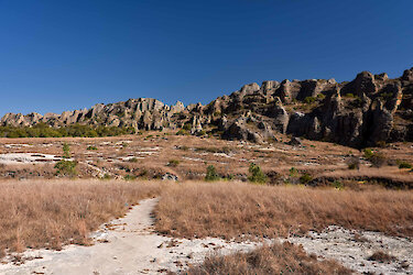 Landschaft mit Hügeln