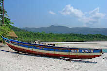 Kanu am Strand
