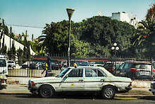 Weißes Taxi