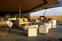 Lounge am Lake Natron Camp