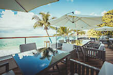 Restaurant mit Ausblick aufs Meer