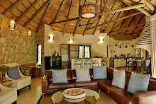 Lounge Bereich der Tambuti Lodge