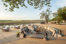 Lagerfeuer in der Kafunta River Lodge